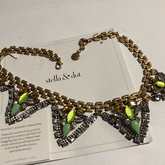 Stella & Dot Jewelry - Stella & Dot Palmia Statement Necklace